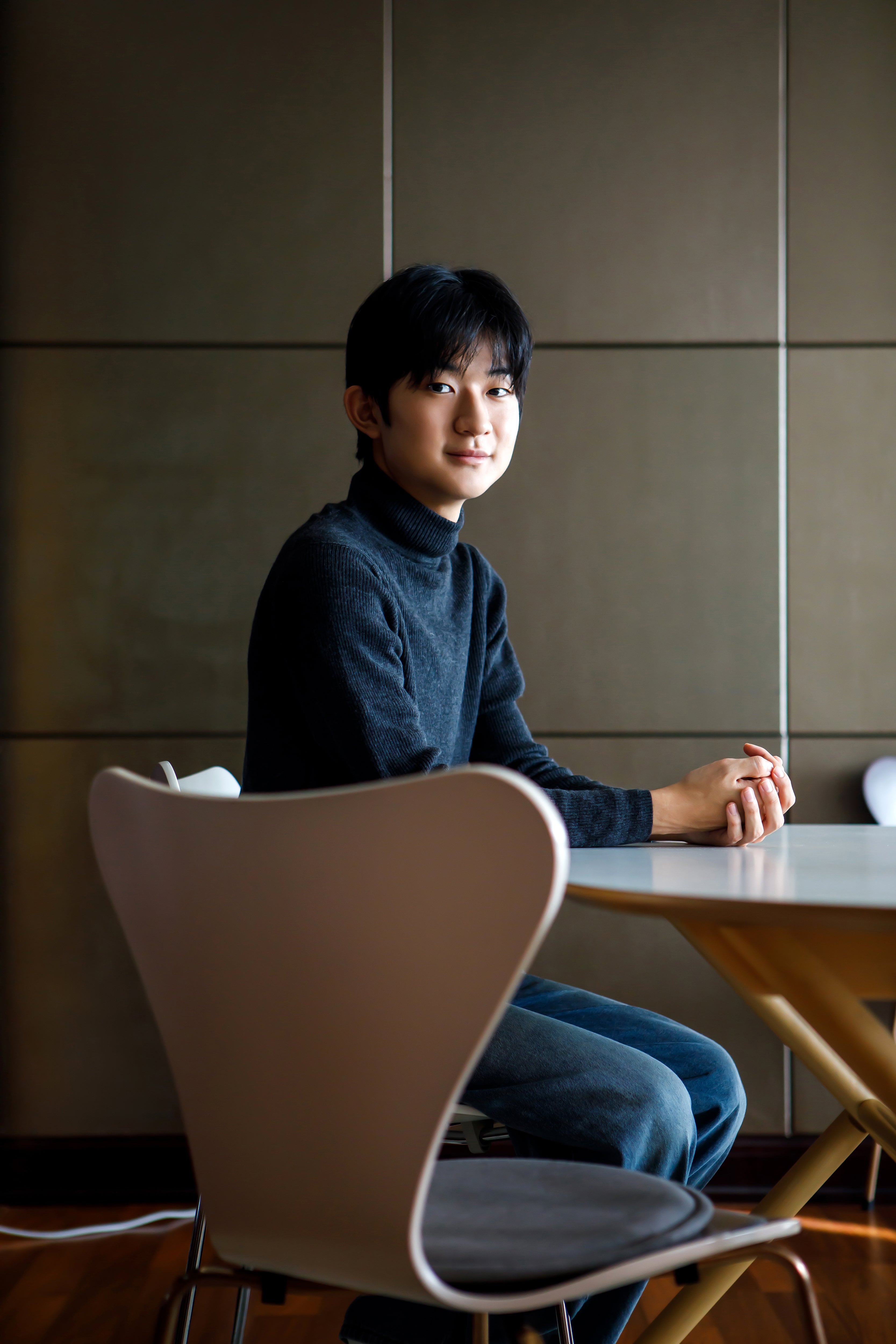 유튜버 마이린의 성장하는 의자